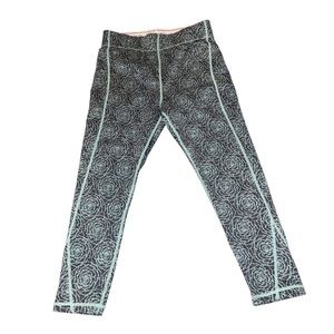 Ivory Ella Women’s Capri Length Floral Print Leggings